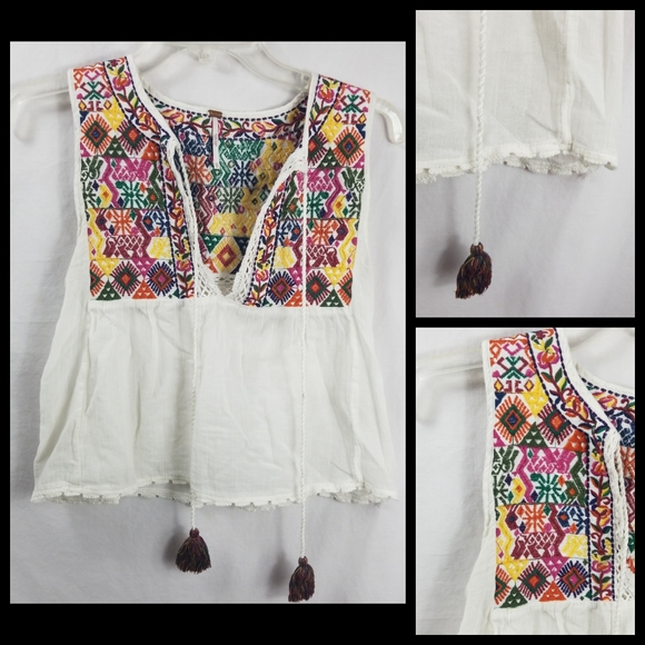 Free People Tops - Free people boho style printed crop top